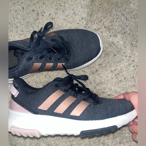 Adidas cloud foam tennis shoes - Picture 3 of 8